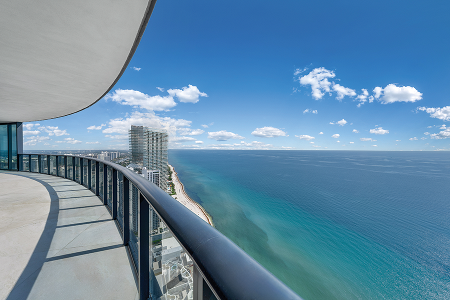Balcony with ocean view