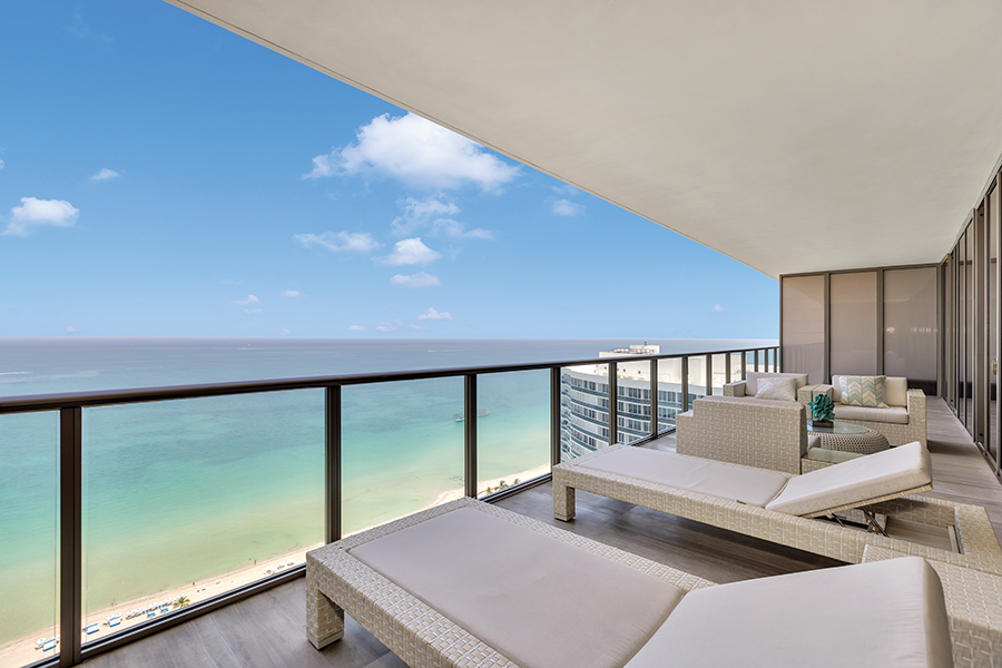 Balcony with ocean view